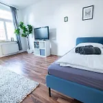 Full House Premium Apartments Magdeburg E3